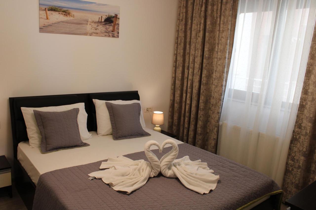 Bluewaves Apartment Mamaia Nord Năvodari Esterno foto